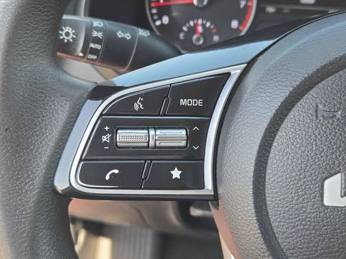 Used 2023 Kia Forte LXS w/ LXS Technology Package FWD image 16
