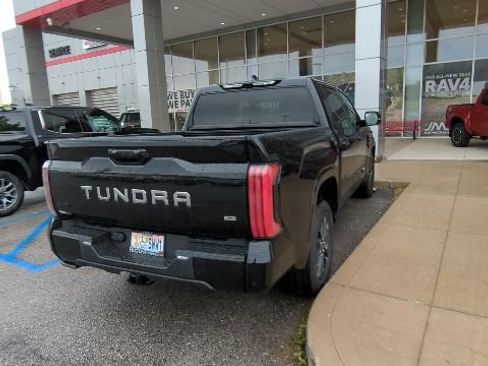Used 2023 Toyota Tundra Platinum AWD/4WD image 10
