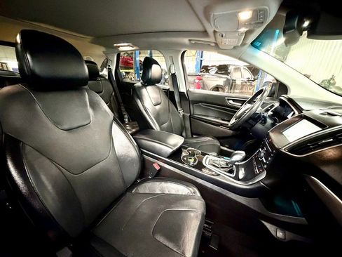 Used 2015 Ford Edge Titanium w/ Equipment Group 302A image 5