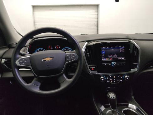 Used 2020 Chevrolet Traverse LS image 22