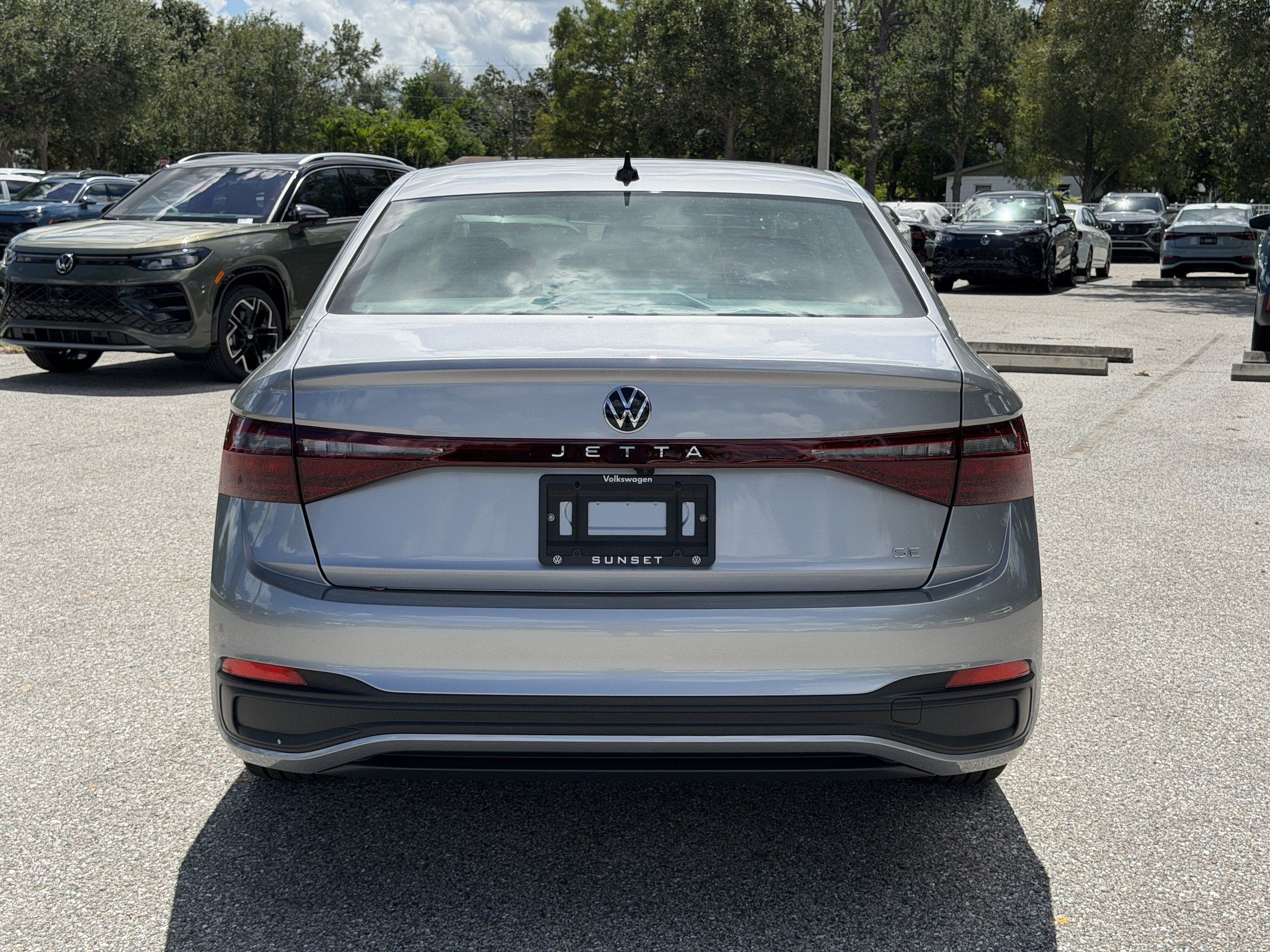 New 2027 Volkswagen Jetta SE FWD image 6