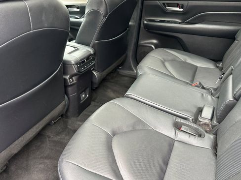 Certified 2024 Toyota Grand Highlander AWD Hybrid image 12