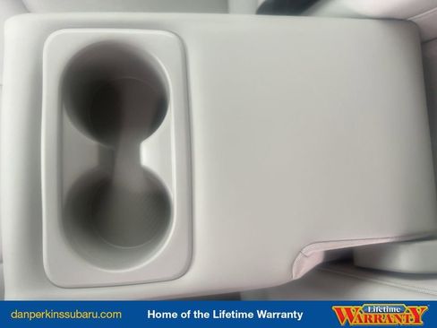 Used 2025 Kia Niro EX Touring image 39