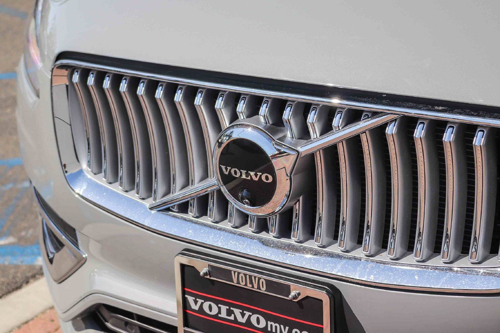 Used 2025 Volvo XC90 T8 Ultra w/ Protection Package Premier AWD/4WD image 13