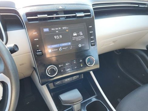 Used 2022 Hyundai Tucson SE w/ Cargo Package AWD/4WD image 11