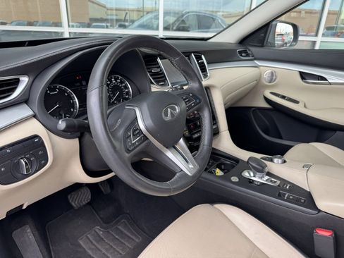 Used 2022 INFINITI QX50 Essential image 33