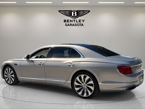Used 2021 Bentley Flying Spur W12 AWD/4WD image 3