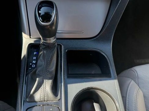 Used 2017 Hyundai Sonata Limited image 26