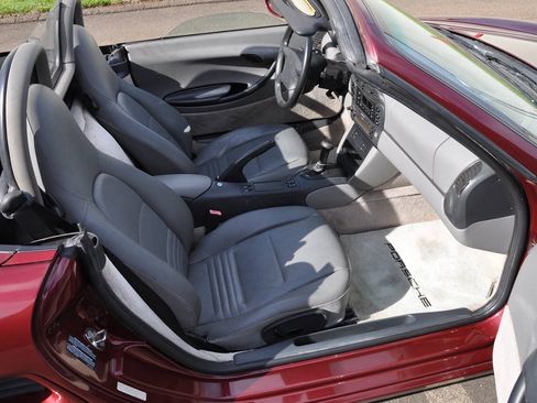 Used 1997 Porsche Boxster RWD image 32