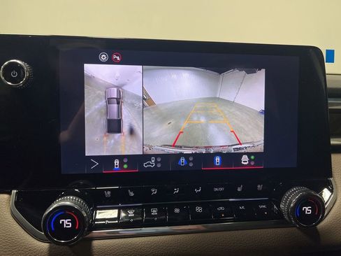 New 2026 GMC Canyon Denali image 18