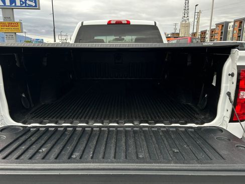 Used 2018 Chevrolet Silverado 1500 LT w/ All Star Edition AWD/4WD image 12