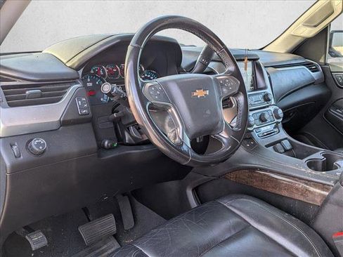 Used 2019 Chevrolet Tahoe LT image 9