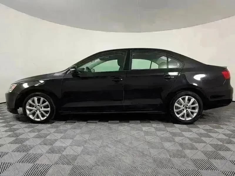 Used 2012 Volkswagen Jetta SE FWD image 45
