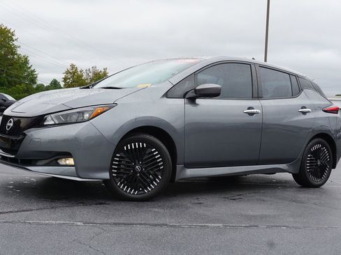 Certified 2023 Nissan Leaf SV Plus image 1
