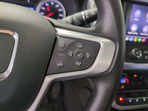 Used 2023 GMC Acadia SLE w/ Driver Convenience Package image 30