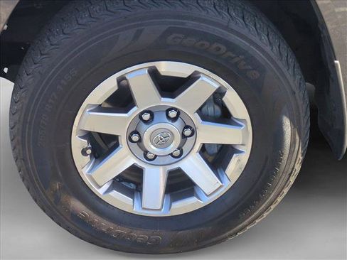 Used 2021 Toyota 4Runner SR5 image 23