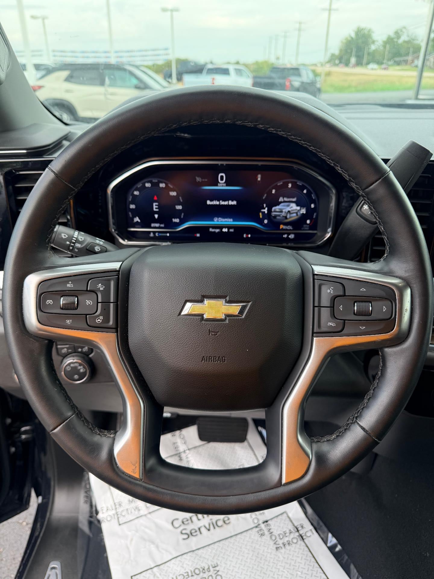 Used 2024 Chevrolet Silverado 1500 LT AWD/4WD image 14