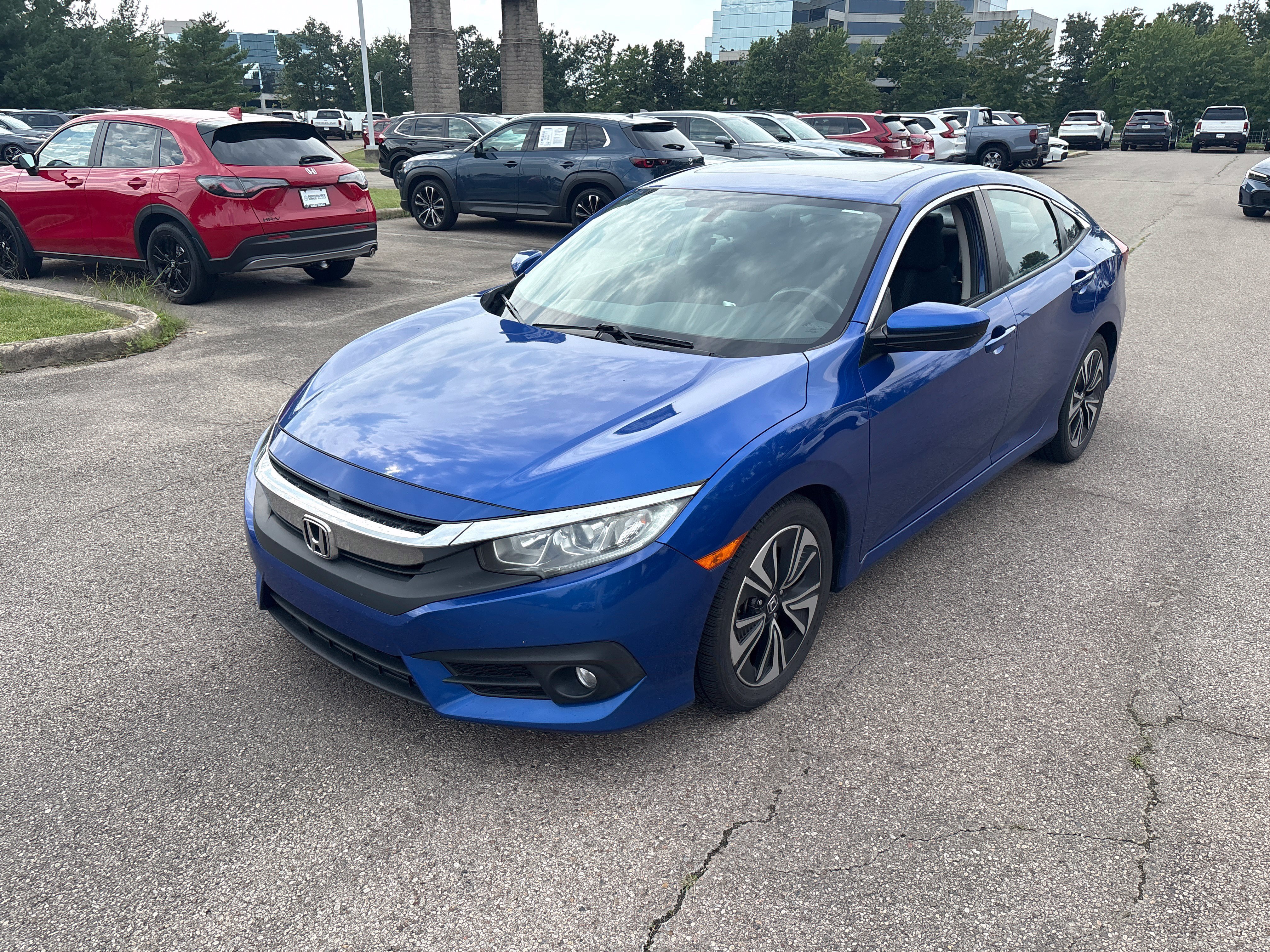 Used 2018 Honda Civic EX-T image 11