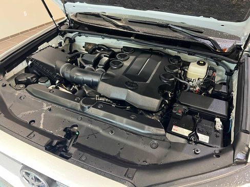 Certified 2023 Toyota 4Runner TRD Off-Road Premium image 9