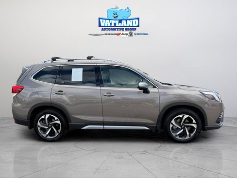 Used 2023 Subaru Forester Touring AWD/4WD image 6