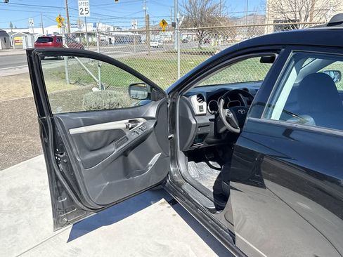 Used 2011 Toyota Matrix S image 10