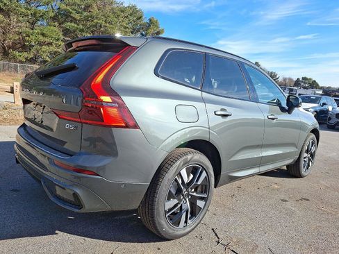 New 2026 Volvo XC60 B5 Plus w/ Climate Package image 4