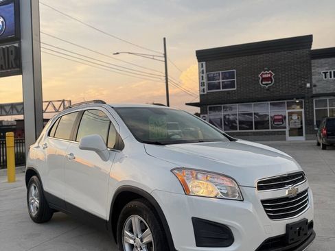 Used 2015 Chevrolet Trax LT w/ LT Sun and Sound Package image 1