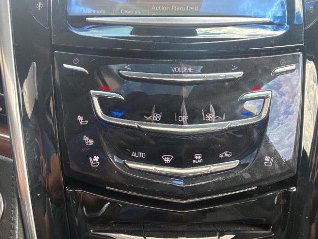 Used 2016 Cadillac Escalade Luxury AWD/4WD image 29