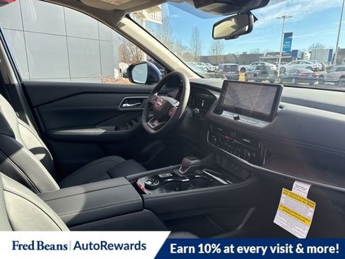 New 2026 Nissan Rogue Platinum w/ Platinum Premium Package image 11