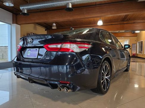 Used 2020 Toyota Camry SE w/ Audio Package FWD image 6
