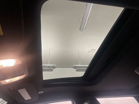 Used 2022 Dodge Durango GT image 13