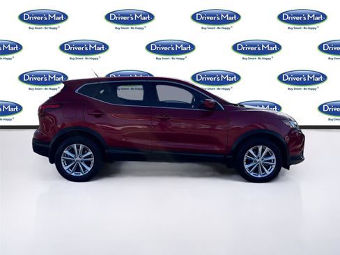 Used 2017 Nissan Rogue Sport S w/ S Appearance Package image 9