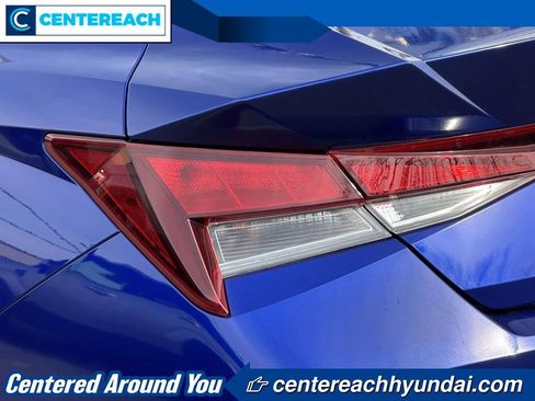 Used 2023 Hyundai Elantra SEL w/ Convenience Package FWD image 8