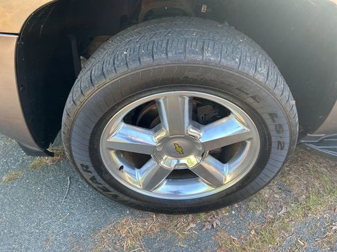 Used 2013 Chevrolet Tahoe LTZ image 13
