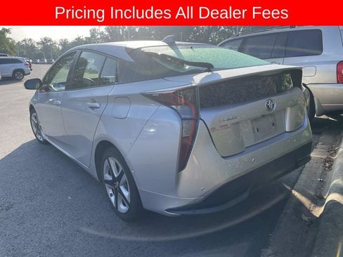 Used 2017 Toyota Prius Four Touring w/ Premium Convenience Package FWD image 5