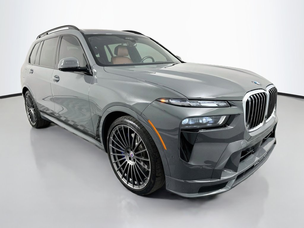 Used 2024 BMW ALPINA XB7 AWD/4WD image 3