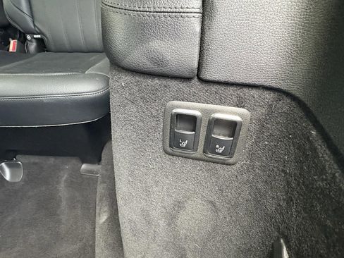 Used 2019 Mercedes-Benz GLS 450 4MATIC image 29