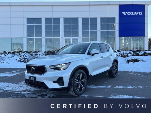 Used 2023 Volvo XC40 B5 Core w/ Protection Package Premier image 1