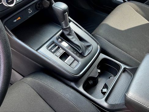 Used 2023 Honda CR-V LX image 17