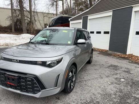 Used 2023 Kia Soul GT-Line FWD image 3