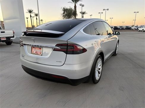 Used 2017 Tesla Model X 100D image 5