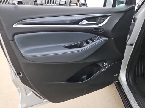 Used 2022 Buick Enclave Premium FWD image 20