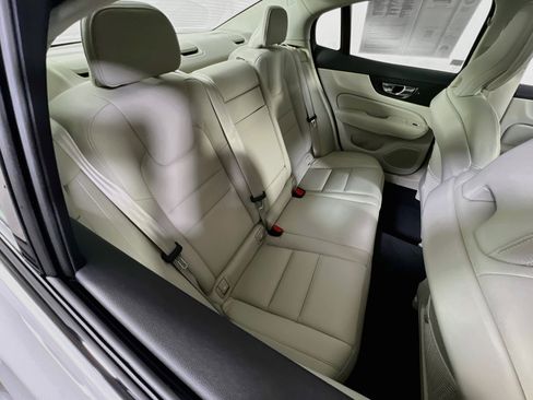 Used 2023 Volvo S60 B5 Core FWD image 26
