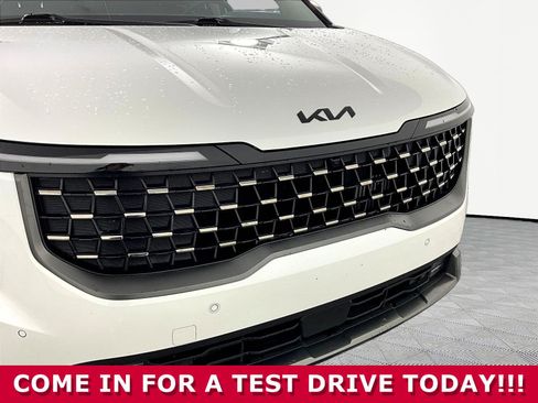Certified 2025 Kia Carnival SX Prestige FWD image 34