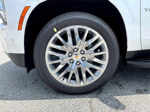 New 2025 Chevrolet Tahoe Premier w/ Sun And Tow Package image 7