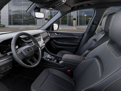 New 2026 Jeep Grand Cherokee L Limited AWD/4WD image 24