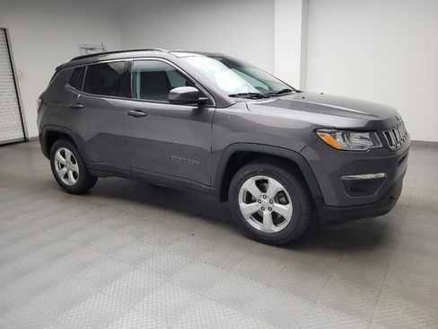 Used 2018 Jeep Compass Latitude w/ Popular Equipment Group FWD image 11
