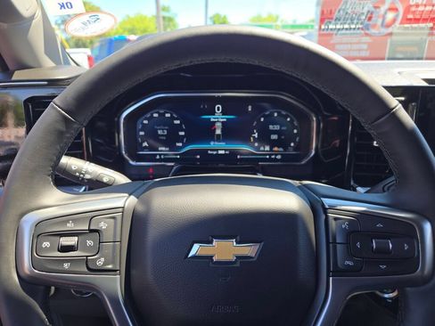 Certified 2025 Chevrolet Silverado 1500 LT AWD/4WD image 37