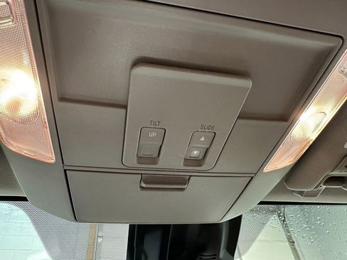 Used 2019 Toyota Tundra 1794 Edition AWD/4WD image 44