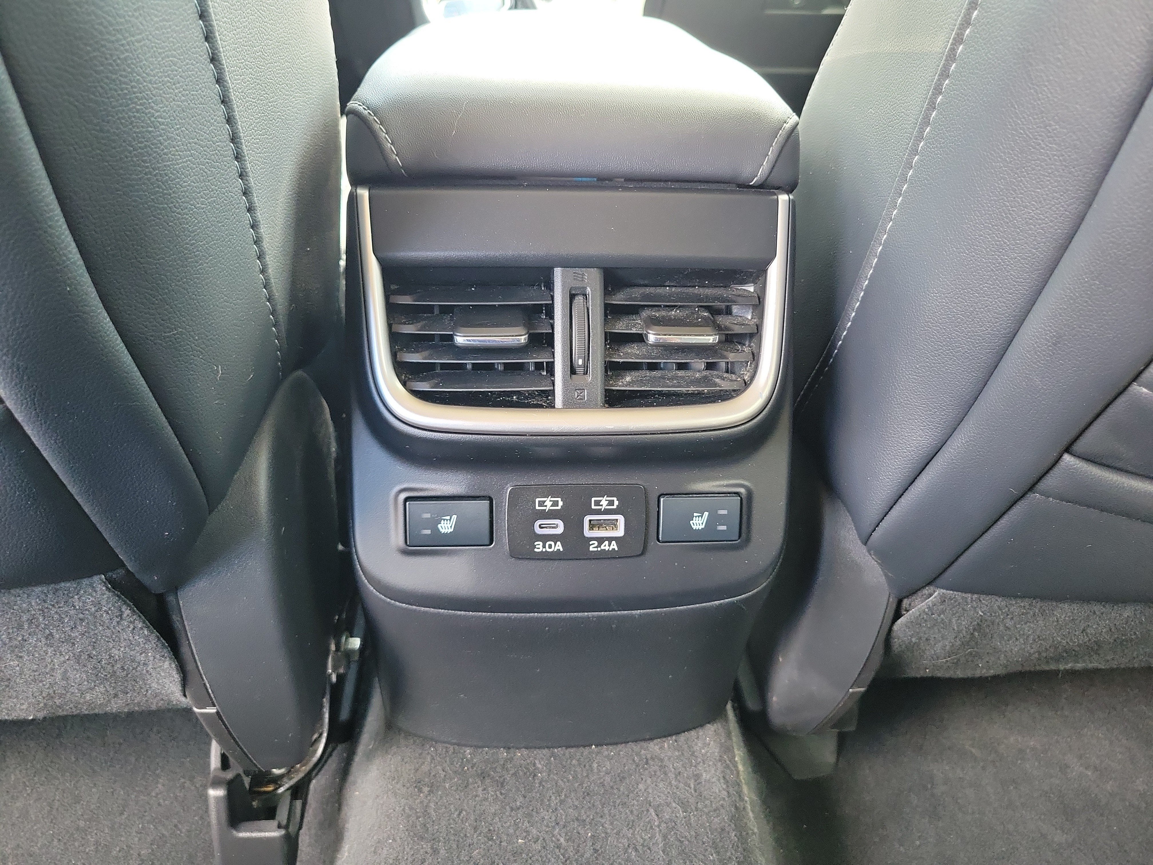 Used 2024 Subaru Outback Limited AWD/4WD image 14